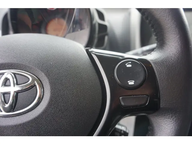 Toyota Aygo 1.0 VVT-i x-cite 2018 Benzine 9