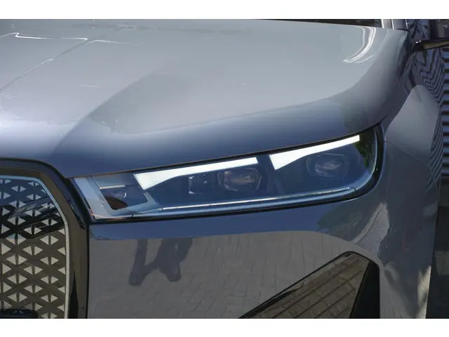 BMW iX xDrive50 2024 Elektrisch 27