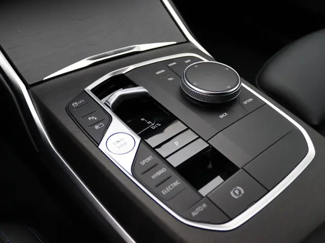 BMW 3 Serie 330e Touring 2022 Hybride Benzine 11