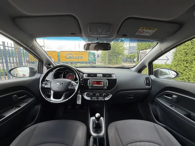 Kia Rio 1.2 CVVT DynamicLine 2015 Benzine 16