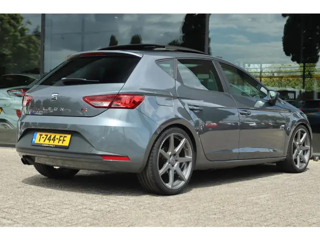 SEAT Leon 2
