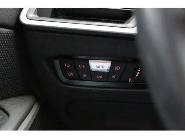 BMW 3 Serie 318d Executive Edition 2020 Hybride Diesel 20