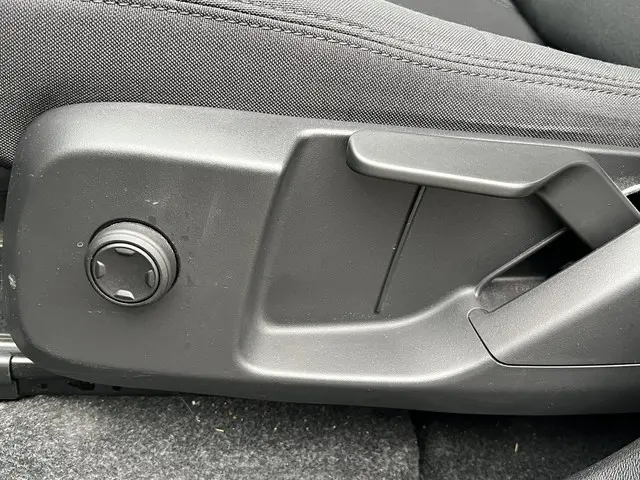 Volvo XC40 Recharge Core 70 kWh 2022 Elektrisch 18