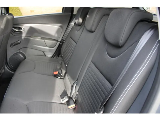 Renault Clio Estate 1.2 16V 2017 Benzine 13