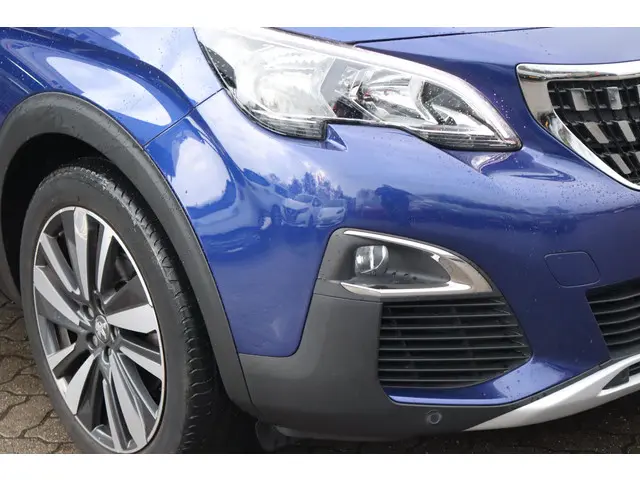 Peugeot 3008 1.2 PureTech Allure 2019 Benzine 11