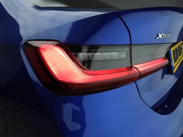 BMW 3 Serie Sedan 330d xDrive 2024 Diesel 45