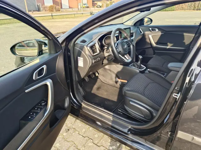 Kia Ceed 1.0 T-GDi DynamicLine 1e Eigenaar 2019 Benzine 12