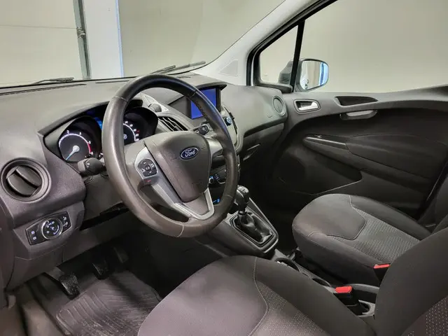 Ford Transit Courier 1.5TDCI Euro 6! 2019 Diesel 4
