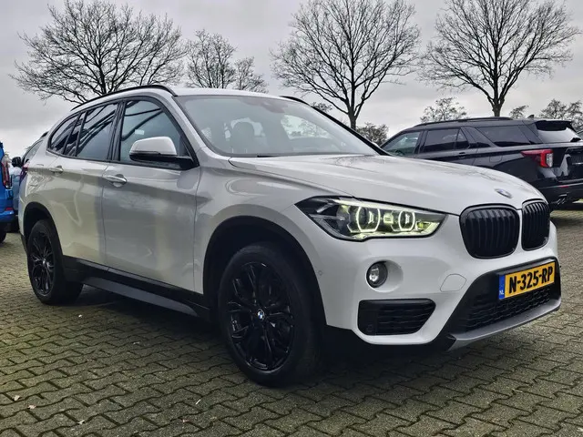 BMW X1 sDrive18i 2018 Benzine 6