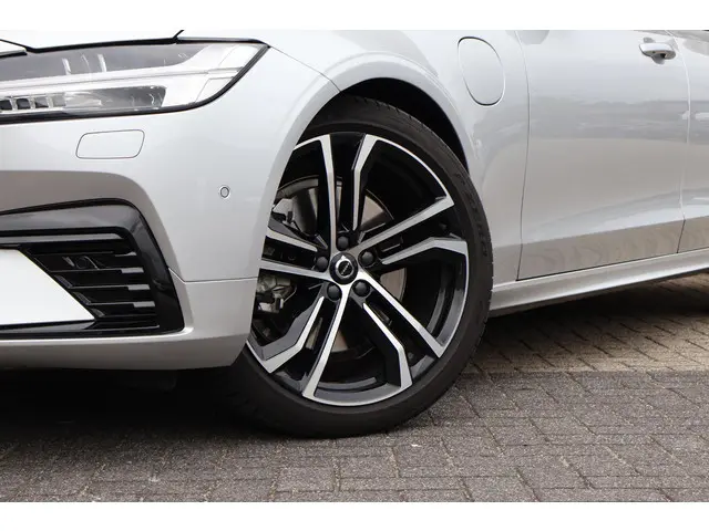 Volvo S90 T8 AWD R-Design 2021 Hybride Benzine 2