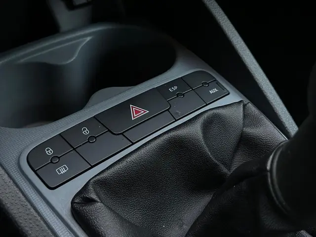 SEAT Ibiza 1.4 Style Prachtige auto 2012 Benzine 17