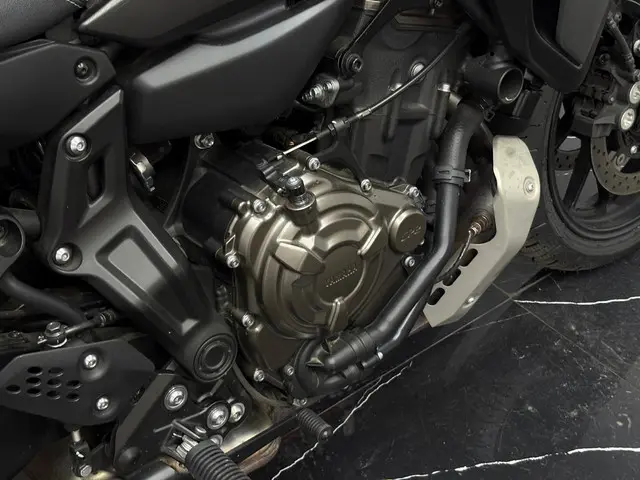 Yamaha TRACER 7 2023 ABS 1 Jr Garantie 2023 Benzine 6