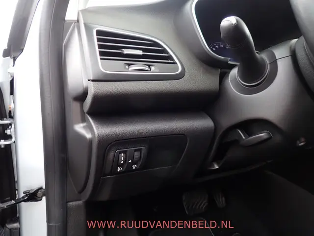 Renault Mégane Estate 1.3 TCe Business Zen 2021 Benzine 12