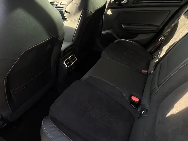 Renault Mégane Estate TCe 158 R.S. Line 2022 Benzine 10