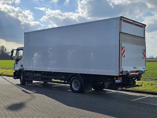 Iveco Eurocargo 140E28 2022 Diesel 2