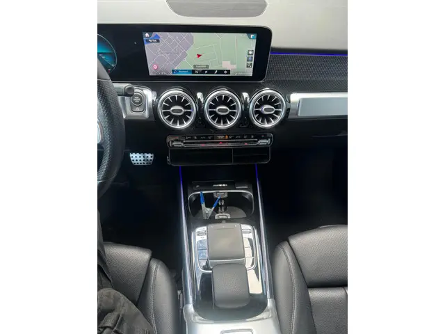Mercedes-Benz GLB 220 d Premium Plus 2020 Diesel 18