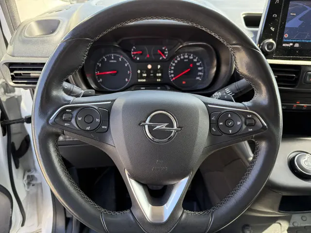 Opel Combo 1.5D130PK L2H1 Edition 2021 Diesel 29