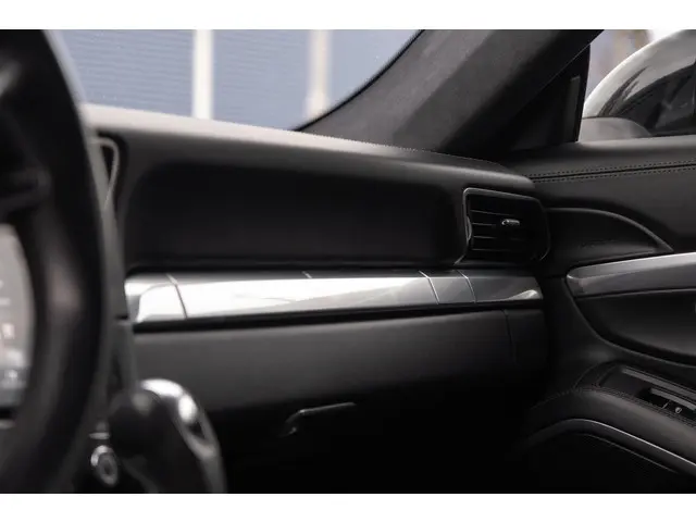 Porsche 911 3.0 Carrera 2016 Benzine 25
