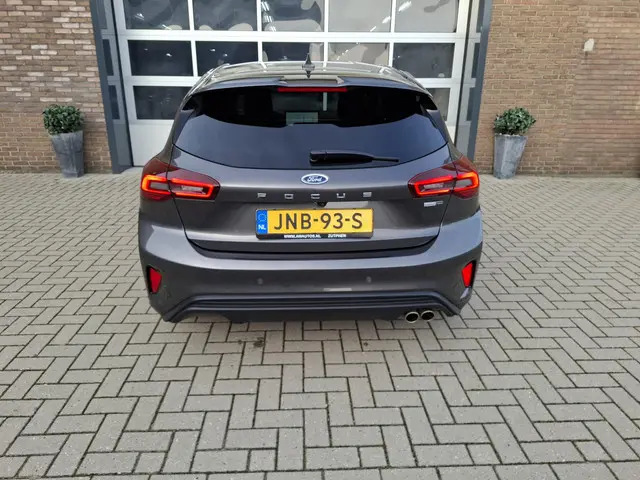 Ford Focus 1.0 EcoBoost Hybrid ST Line X 2023 Benzine 14