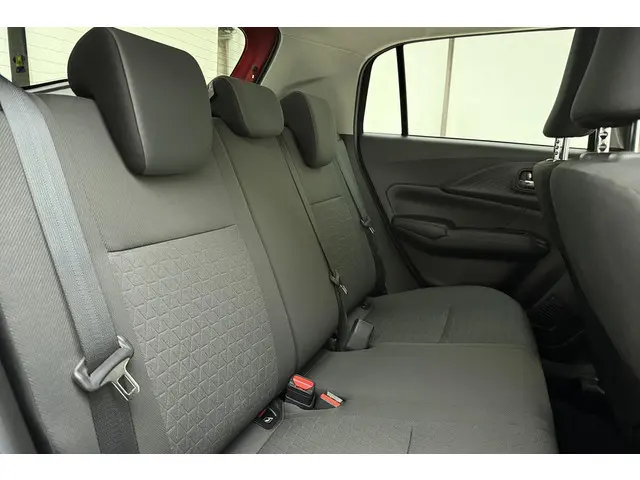 Suzuki Swift 1.2 Select Smart Hybrid 2025 Benzine 15