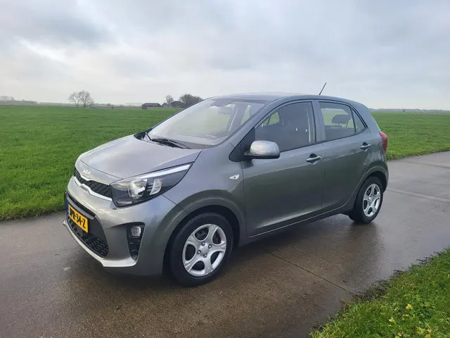 Kia Picanto 2023 27.615km 5drs 2023 Benzine 24