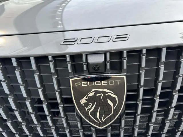 Peugeot 2008 1.2 Hybrid 145 GT 2025 Hybride Benzine 39