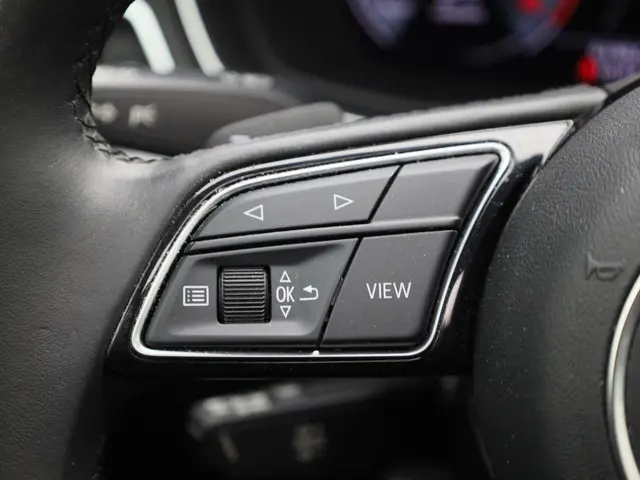Audi A4 Avant 35 TFSI/150PK S Line 2021 Benzine 24