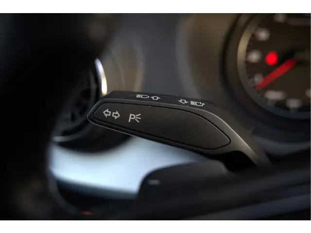 Audi Q2 1.4 TFSI CoD Design Pro Line Plus 2018 Benzine 33