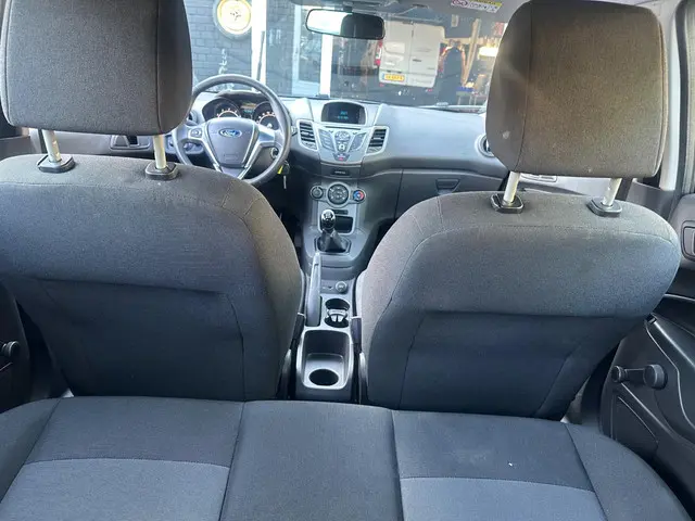 Ford Fiesta 1.25 2015 Benzine 18