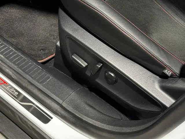 Ford Kuga 2.5 FHEV ST-Line X 2024 Hybride Benzine 18