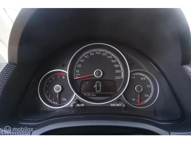 Volkswagen up! 1.0 BMT move up! 2019 Benzine 10