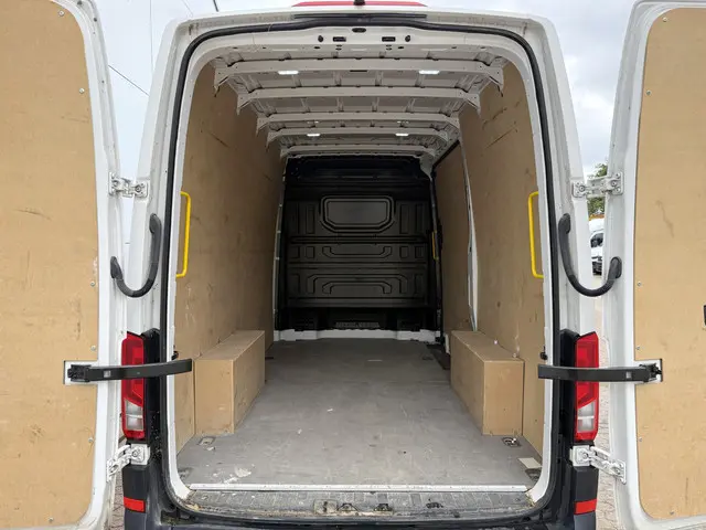MAN TGE 3.140 2.0 TDI 2023 Diesel 12