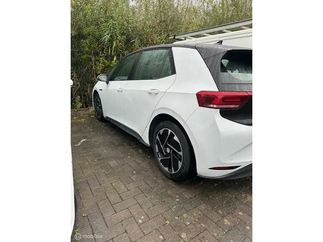 Volkswagen ID.3 Style 45 kWh 2021 Elektrisch 25