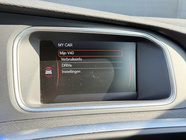 Volvo V40 Cross Country 1.6 D2 Summum 2013 Diesel 13