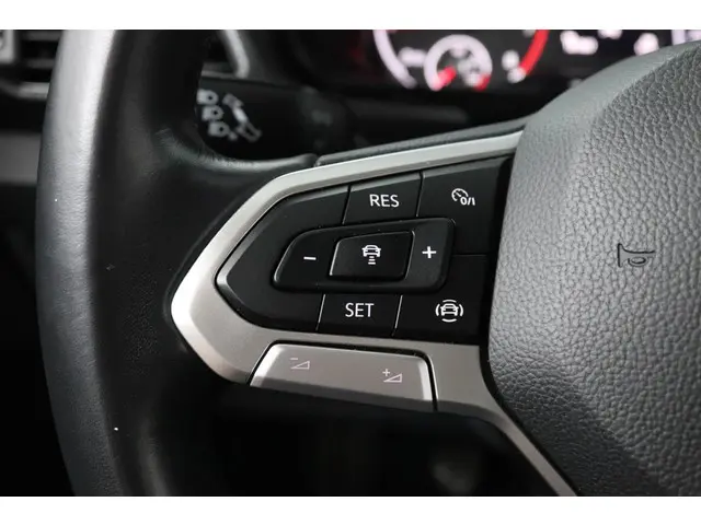 Volkswagen T-Cross 1.0 TSI Life Business 2020 Benzine 29