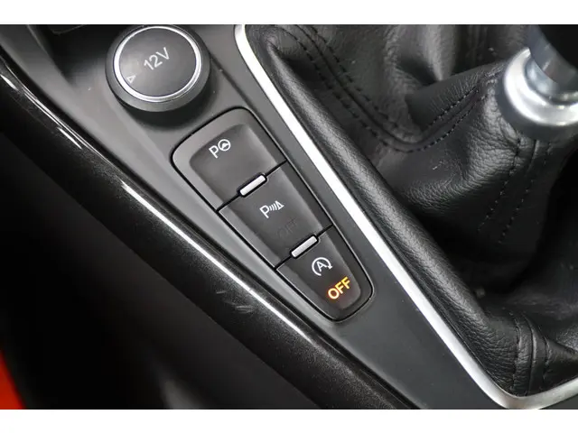 Ford Focus 1.0 TITANIUM ED. 2015 Benzine 21