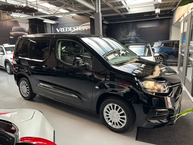 Toyota ProAce CITY VERSO 1.2 Turbo Live 2021 Benzine 8