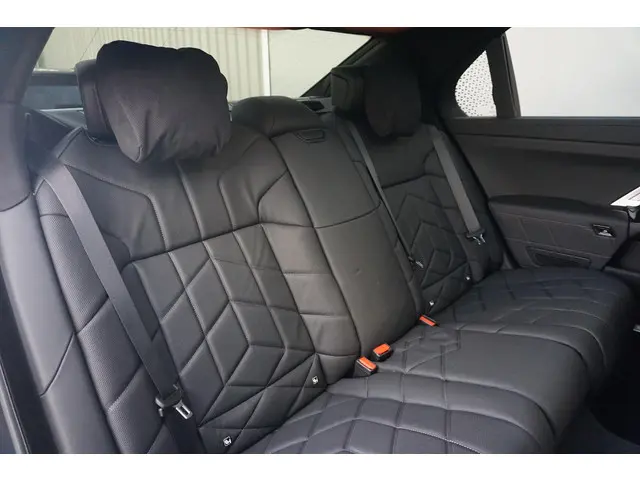 BMW 7 Serie 750e xDrive 2025 Hybride Benzine 10