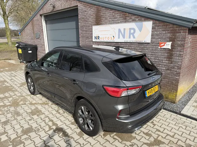 Ford Kuga 2.5 PHEV ST-Line X 2022 Hybride Benzine 12