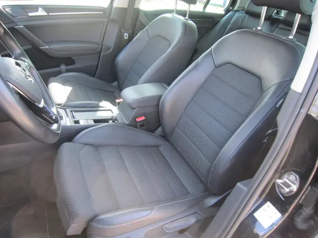 Volkswagen Golf 1.2 TSI Highline Automaat 2014 Benzine 8