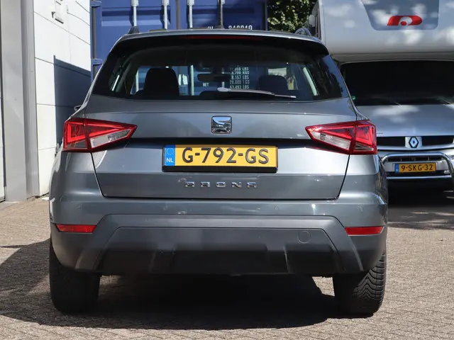SEAT Arona 1.0 TSI Xcellence Launch Edition 2018 Benzine 6