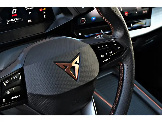 CUPRA Born Adrenaline 62 kWh 204pk 2022 Elektrisch 22