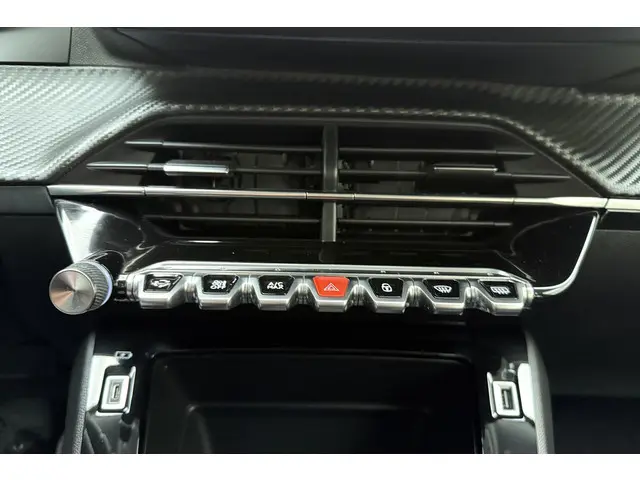 Peugeot 2008 1.2 PureTech Active Pack 2021 Benzine 23