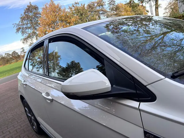 Volkswagen Polo 1.0 TSI Highline R-line 2018 Benzine 10