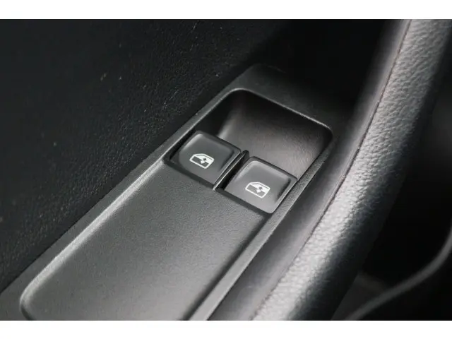 Škoda Fabia 1.0 Sprint 2016 Benzine 28