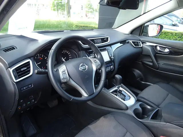 Nissan QASHQAI 1.2 Connect Edition | AUTOMAAT | 2016 Benzine 19