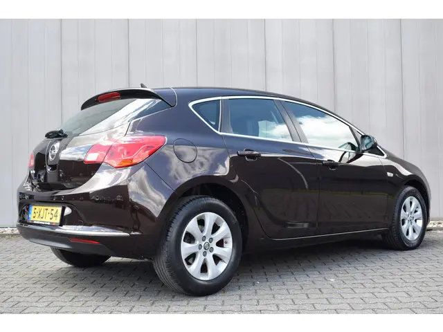 Opel Astra 1.4 Turbo Business + 2014 Benzine 5