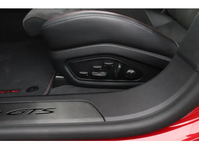 Porsche Taycan Sport Turismo GTS 2022 Elektrisch 28