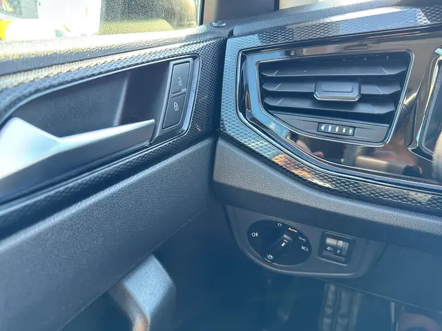 Volkswagen Taigo 1.0 TSI Life Business 2023 Benzine 21