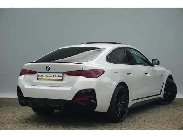 BMW i4 eDrive40 2025 Elektrisch 2